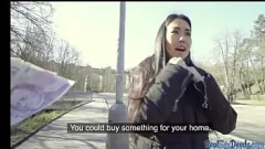 Afspelen Russische schoonheid opgepikt voor POV-seks in de buitenlucht, voorovergebogen en missionaris gevuld met een geschoren poesje