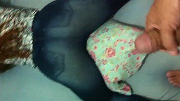 Afspelen Hete kont van slaperige vriendin gevuld met sperma na snelle poten