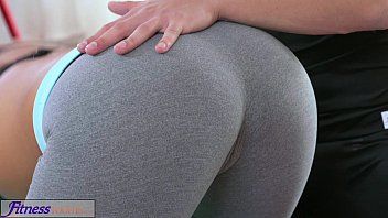 Play In fitness, she has sex with two porn colleagues