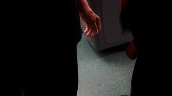 Abspielen Perverser Sex in einem Stall mit Arbeitern beim Sex