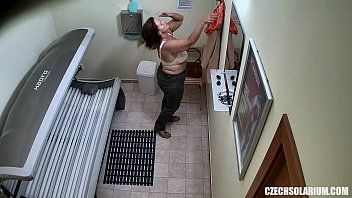 Abspielen Xnxx Bilder Filme mit Cousine erregen ihre Cousine, wenn sie ihn lutscht