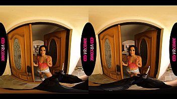 Redare Fata spanieloaica simte nevoia de xxx oral