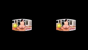 Reproducir Preciosa jovencísima haciendo xxx con su novio peludo