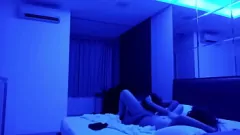 Gepassioneerd amateurmeisje demonstreert orale vaardigheden met nieuwe moteloorbeschermers - Vrouwelijk orgasme