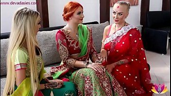 تشغيل يمارس الجنس مع indience مص الديك في المجموعة
