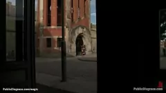 Redare Euro gagica s -a supus dracului public bdsm bdsm